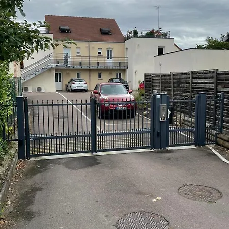 Studio Calme Et Cosy Saint-Julien-les-Villas Exterior foto